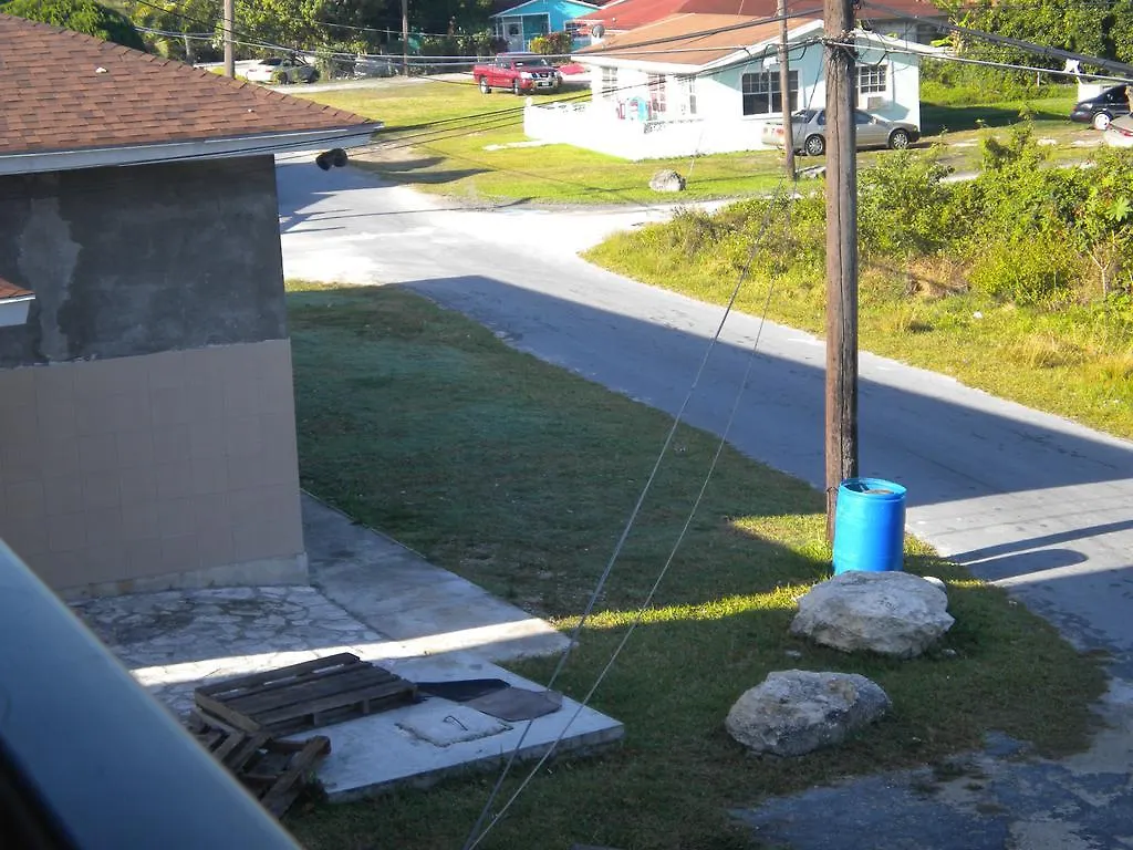 Adderley'S Motel Andros Town